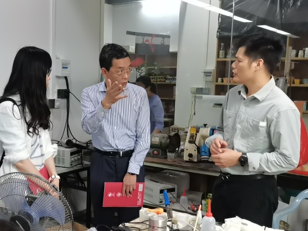 广东以色列理工学院领导来大菠萝视频网址APP设计参观考察